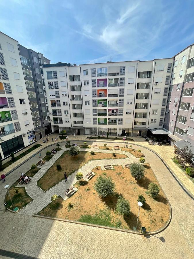 Modern & Cozy Apartment Тирана Екстер'єр фото